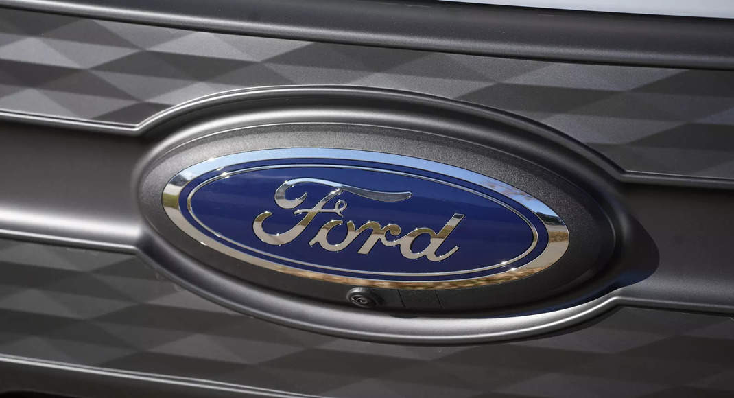 Ford Recalls Nearly 383K SUVs To Fix Backup Camera Problem | TOI Auto