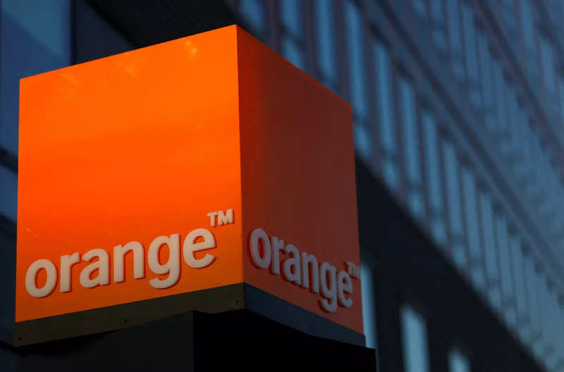 Orange's Q4 results meets expectations, sets new 2025
targets