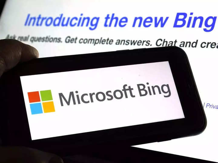 Microsoft will let users share Bing’s responses on Facebook, Twitter