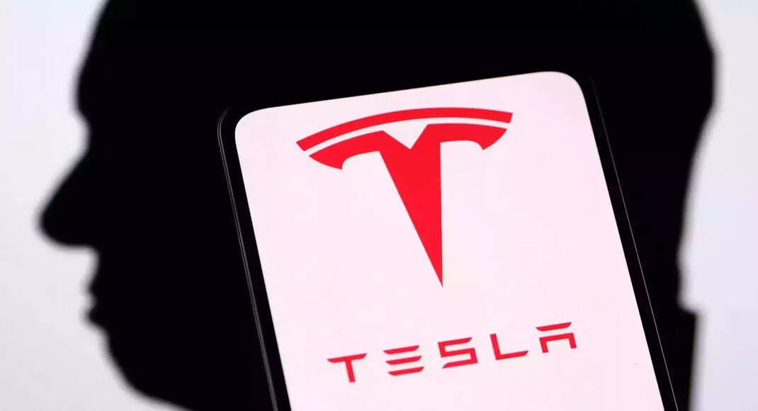 Tesla to launch 'solar power charging' feature in app | TOI Auto