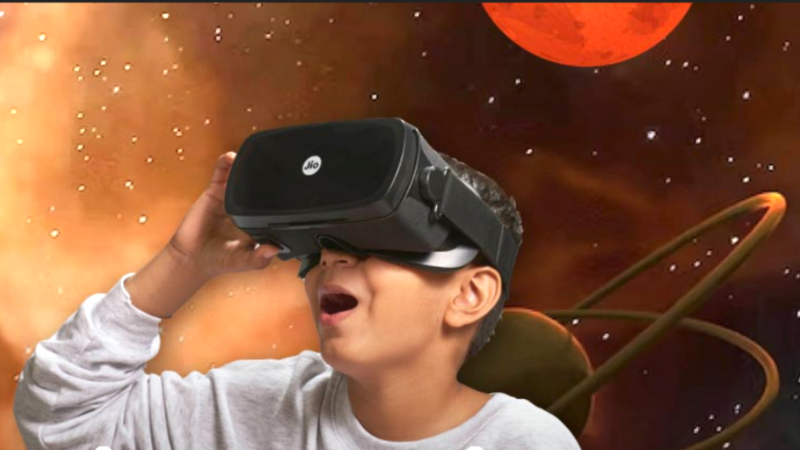 JioDive VR is priced at Rs 1299