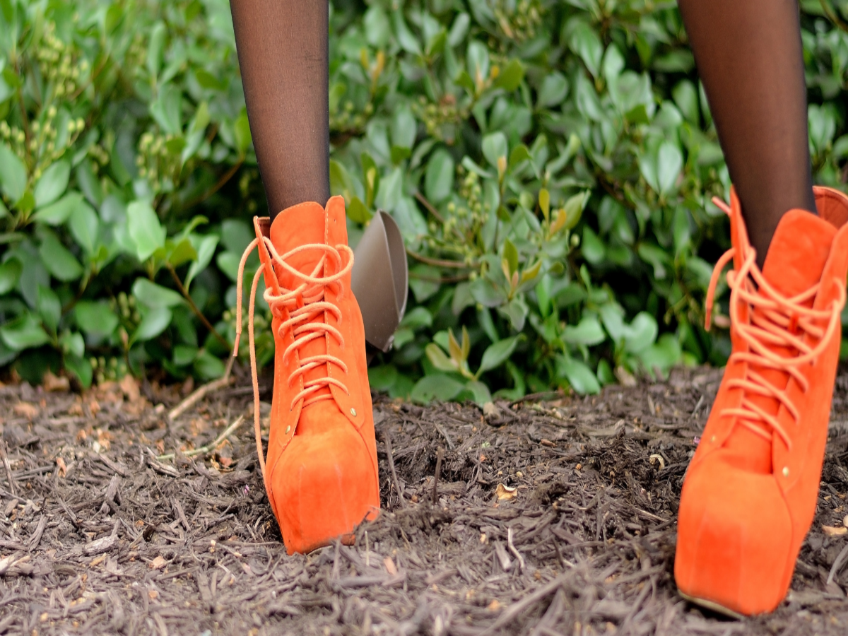 JABASIC Women Platform Sneakers Stylish Low-Top Lace-Up Walking