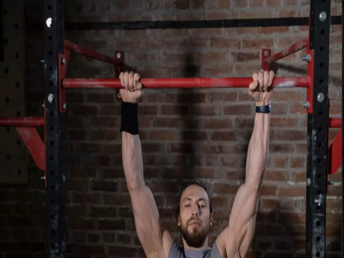 Are Pull Up Bars Worth Your Investment? - Exploring the Benefits and  Considerations