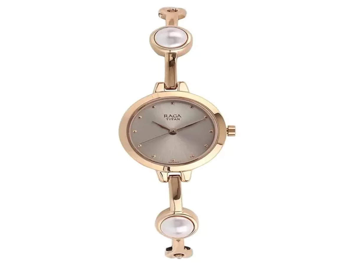 Best ladies watches under 5000 rupees best sale