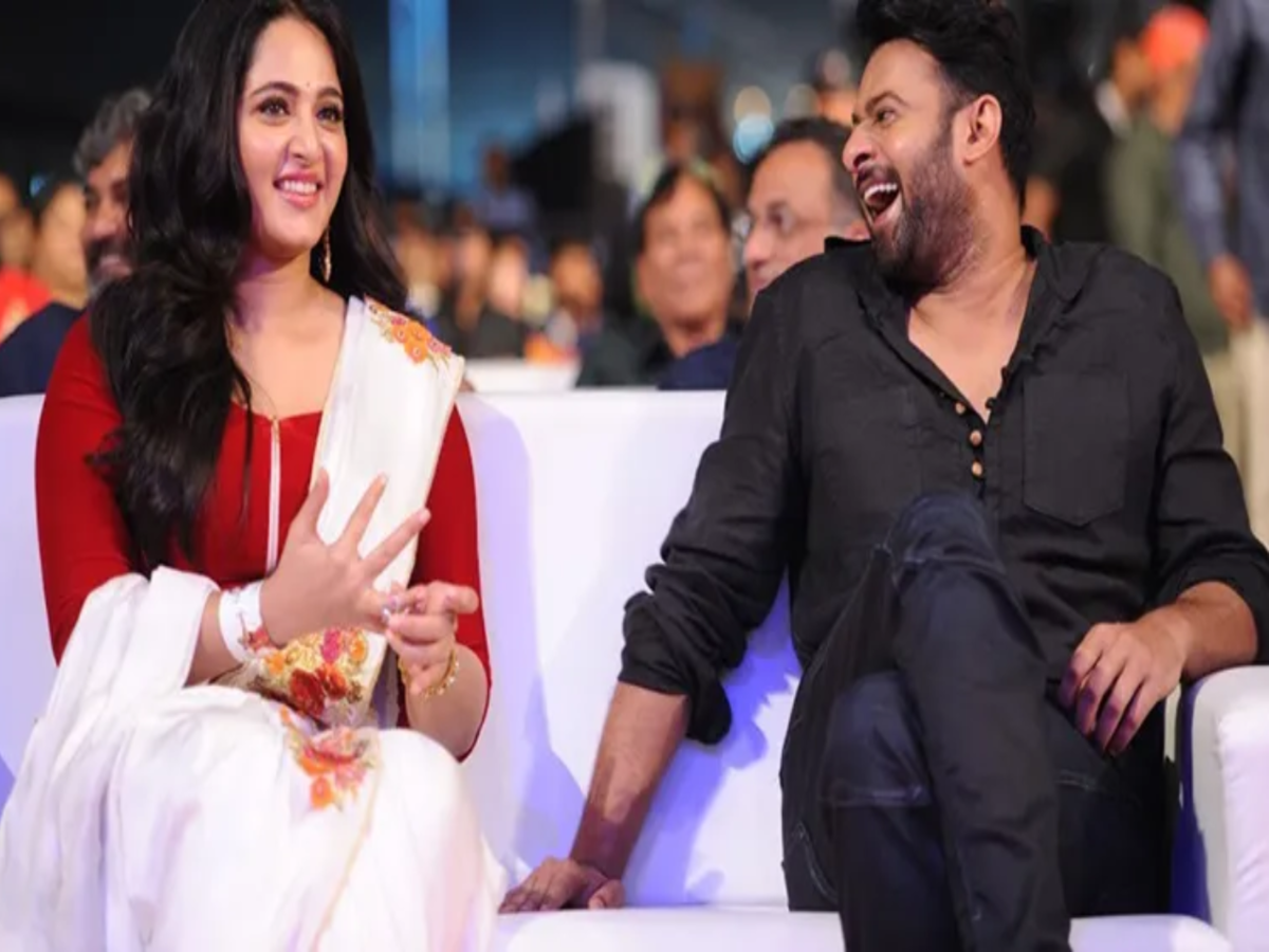 When Prabhas shut down Anushka Shetty dating rumors saying, How can I date  her? | - Times of India