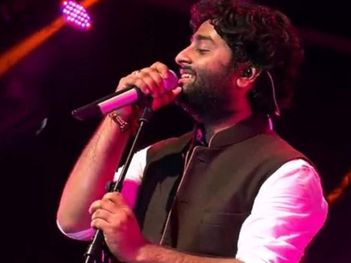 Arijit Singh hits out at music composer for auto-tuning his voice ...