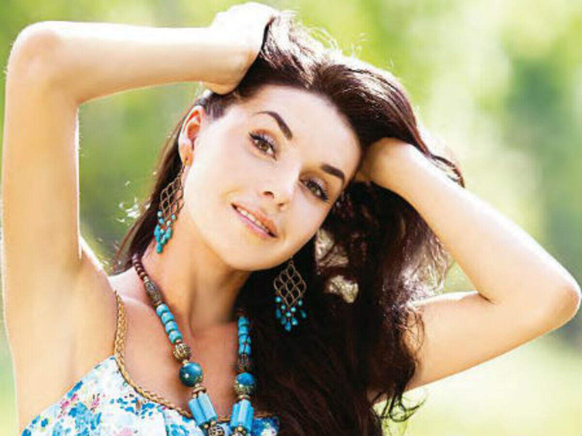 Bye, dark underarms - Times of India