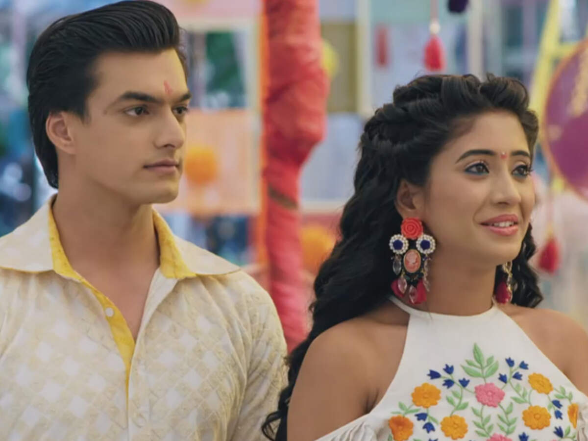 Yeh Rishta Kya Kehlata Hai written update March 16, 2018: Holi celebrations continue at the Goenkas house - Times of India Yeh Rishta Kya Kehlata Hai written update March 16, 2018: Holi celebrations continue at the Goenkas house - Times of India