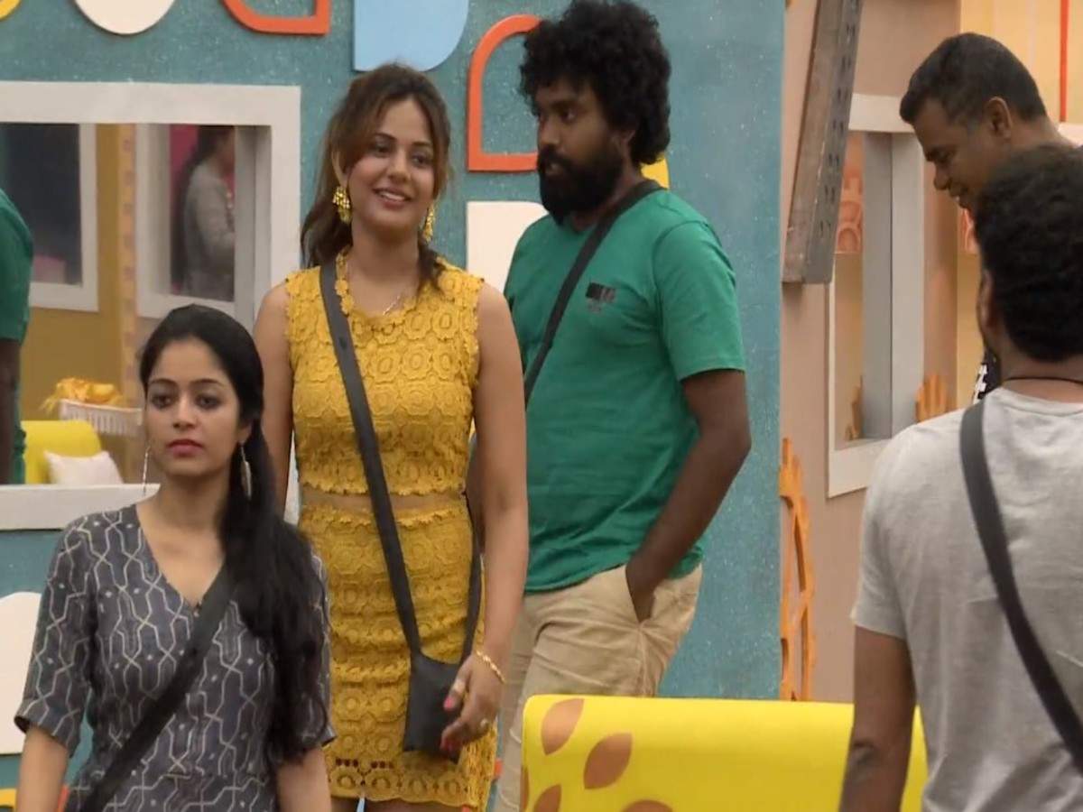 angst ned Uenighed Bigg Boss Tamil 2 written update, July 27, 2018: Aishwarya Dutta becomes  the captain of the house - Times of India