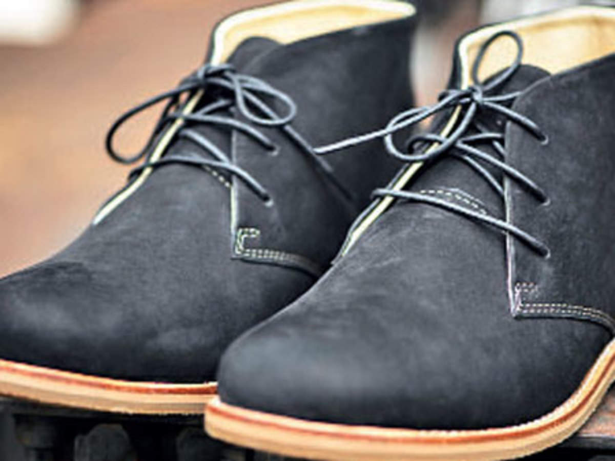 charcoal chukka boots