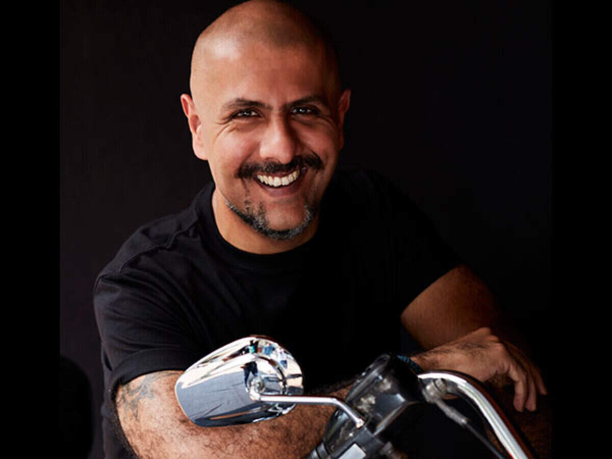 Vishal Dadlani is glad that he got to showcase his version of 'Dil Diyan Gallan' | Hindi Movie News - Times of India Vishal Dadlani is glad that he got to showcase his version of 'Dil Diyan Gallan' | Hindi Movie News - Times of India
