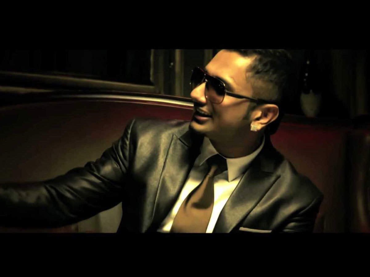 Yo Yo Honey Singh celebrates eight years of 'Brown Rang' | Punjabi Movie  News - Times of India