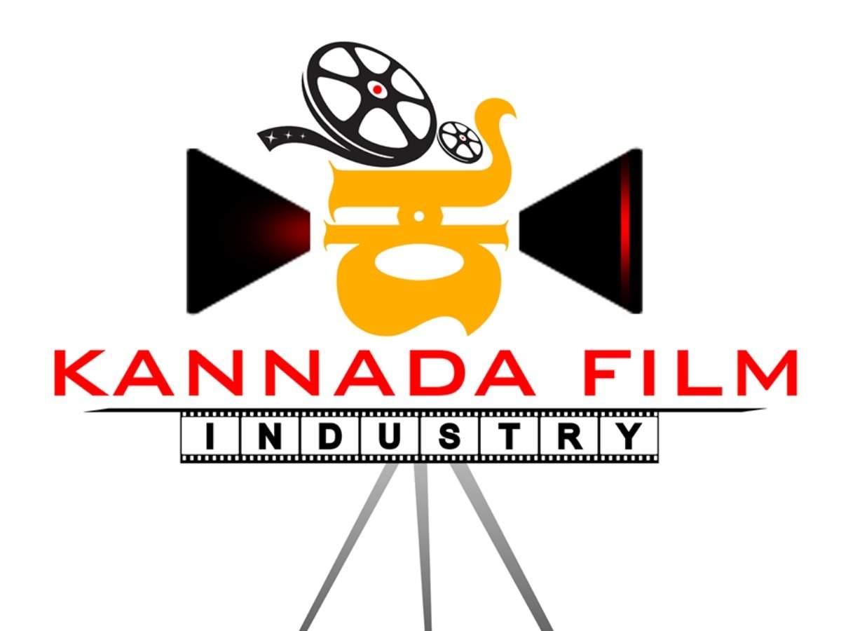 Kannada film industry's Co-artist Association gives away groceries for  junior artists | Kannada Movie News - Times of India