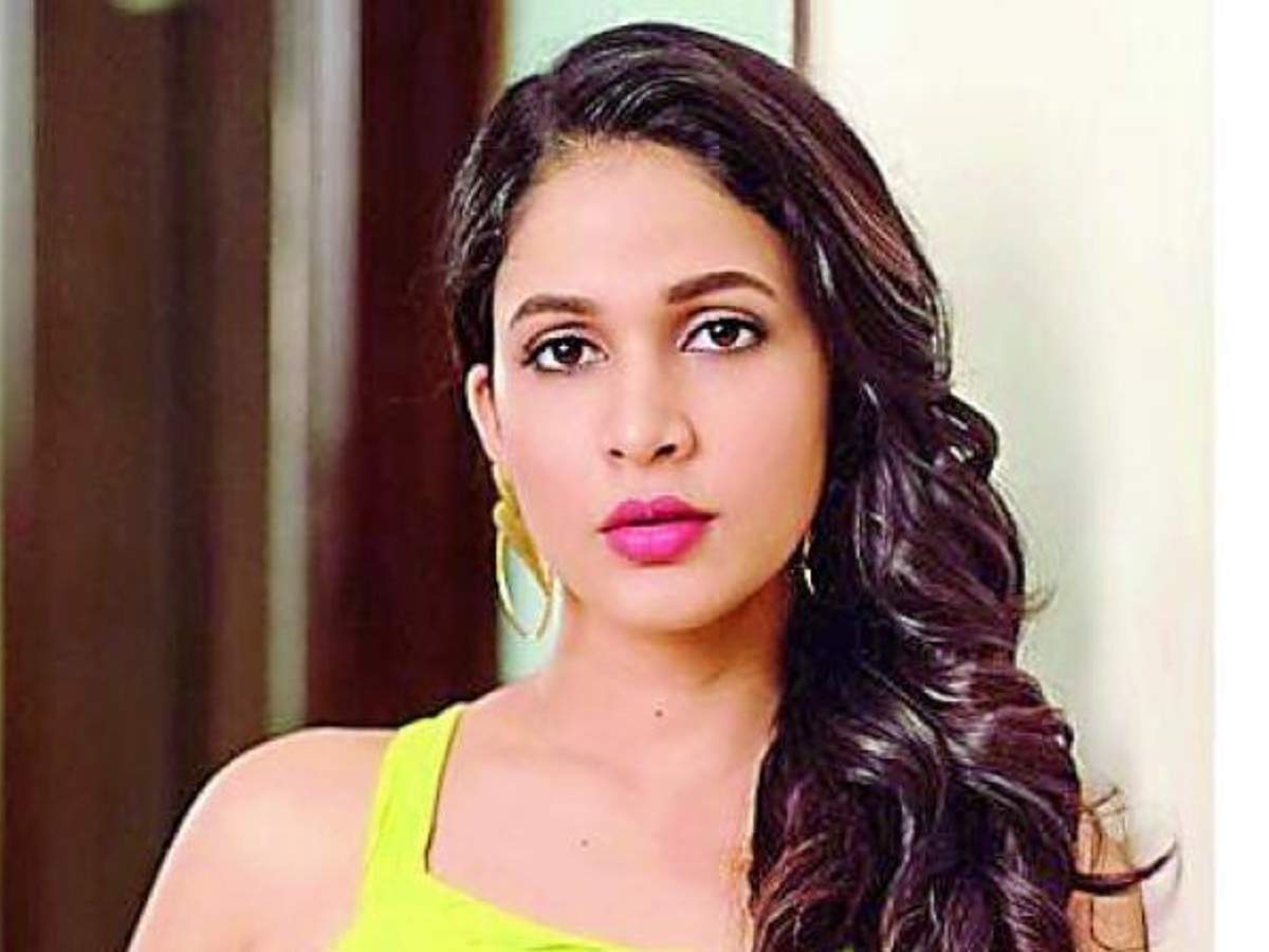 Lavanya Tripathi urges people to be kind to each other | Telugu Movie News  - Times of India