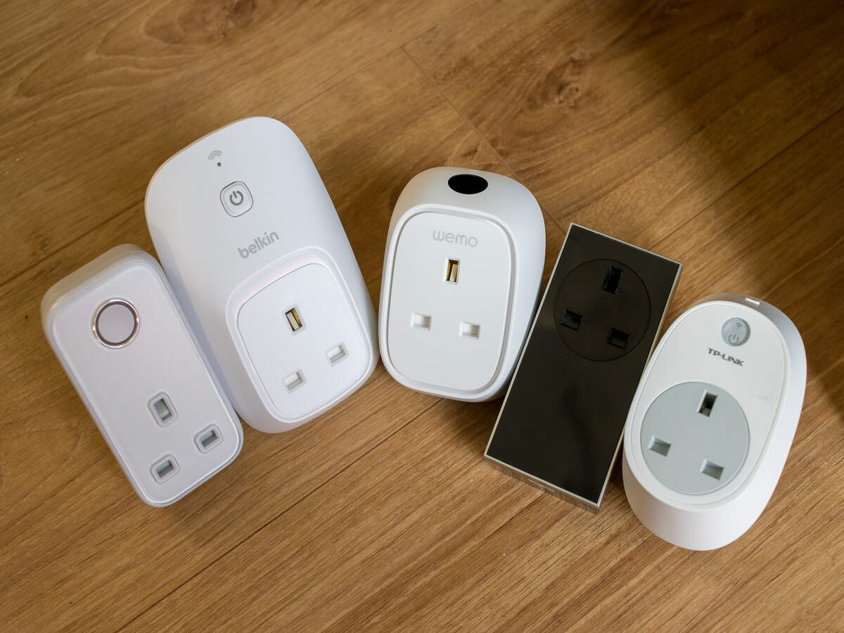 Reviewing TP-LINK HS100: The affordable smart plug with WiFi connectivity!