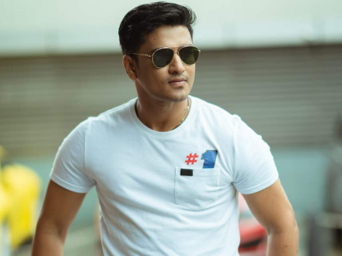 Nikhil Siddharth slays the white-tee look in the latest photoshoot. See pics | Telugu Movie News - Times of India Nikhil Siddharth slays the white-tee look in the latest photoshoot. See pics | Telugu Movie News - Times of India