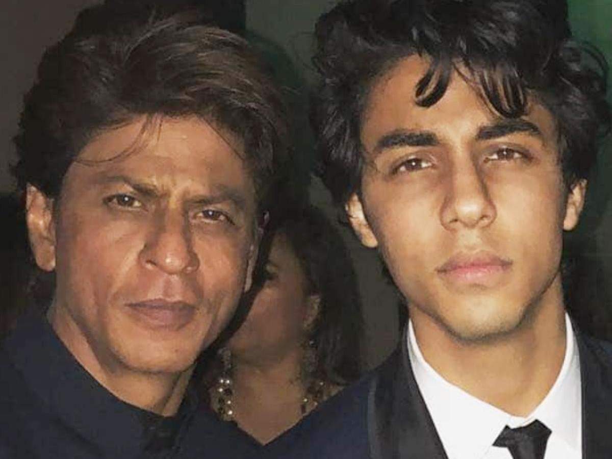 Throwback Thursday: When Shah Rukh Khan revealed the reason behind naming  his son Aryan | Hindi Movie News - Times of India