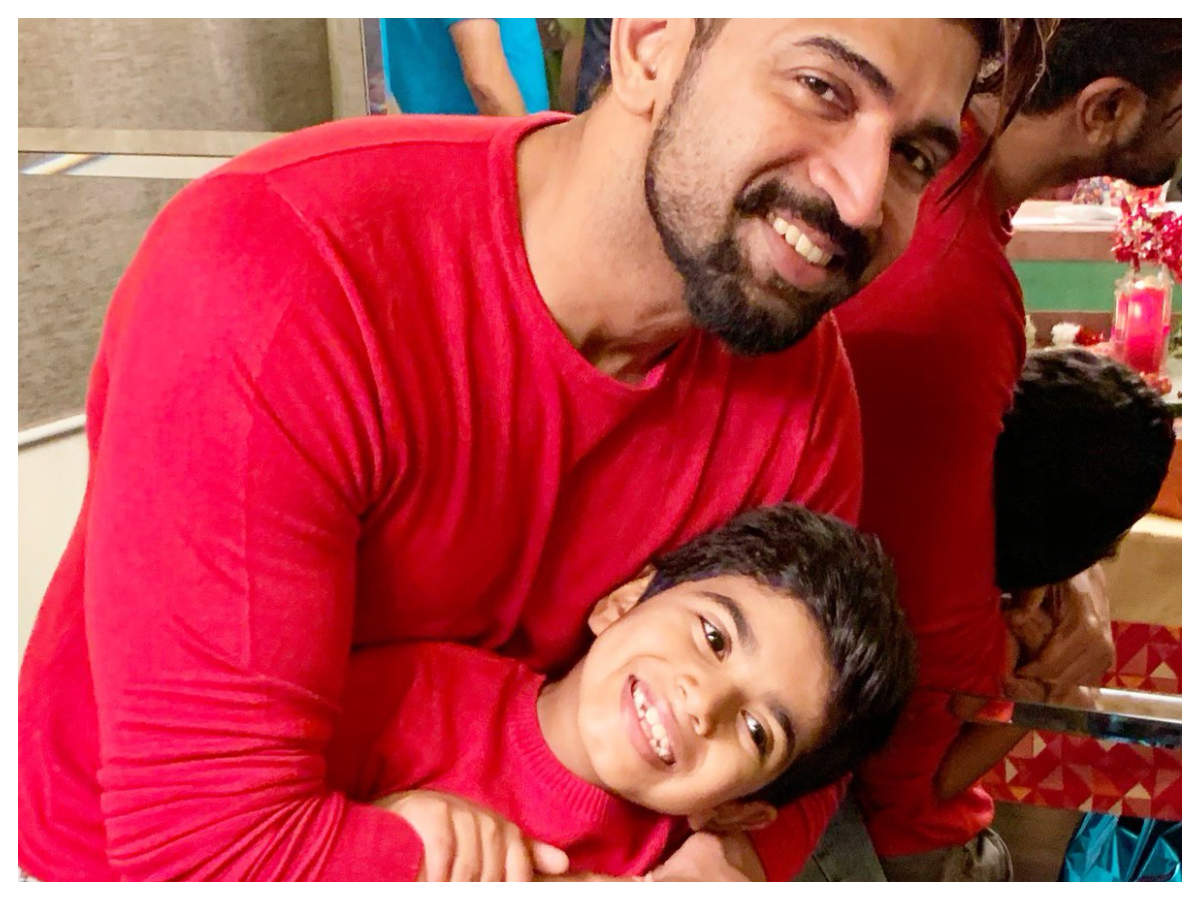 Arun Vijay is his son Arnav's onscreen father, too! | Tamil Movie ...