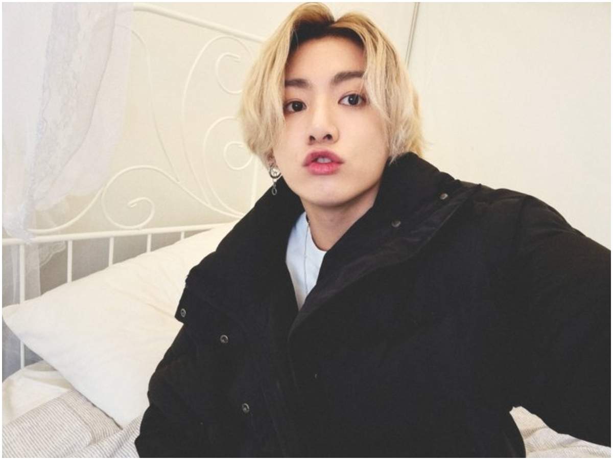 BTS member Jungkook's blonde hair selfie becomes the second most-liked  tweet of 2021 | K-pop Movie News - Times of India