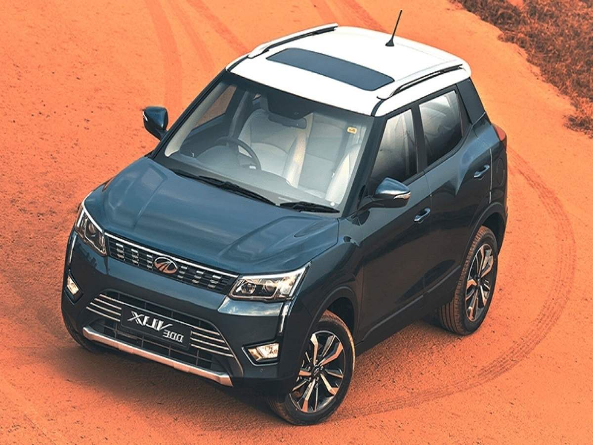 Mahindra xuv300 deals accessories price list