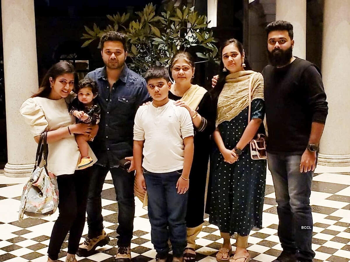 here-s-how-alya-manasa-and-sanjeev-karthick-celebrated-aila-syed-s-birthday-watch-times-of-india