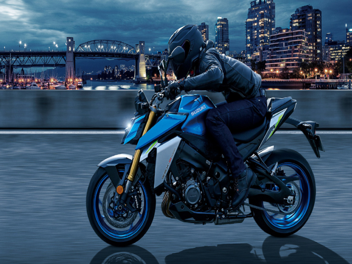 Suzuki Gsx S1000 21 Suzuki Gsx 1000 Breaks Cover Times Of India