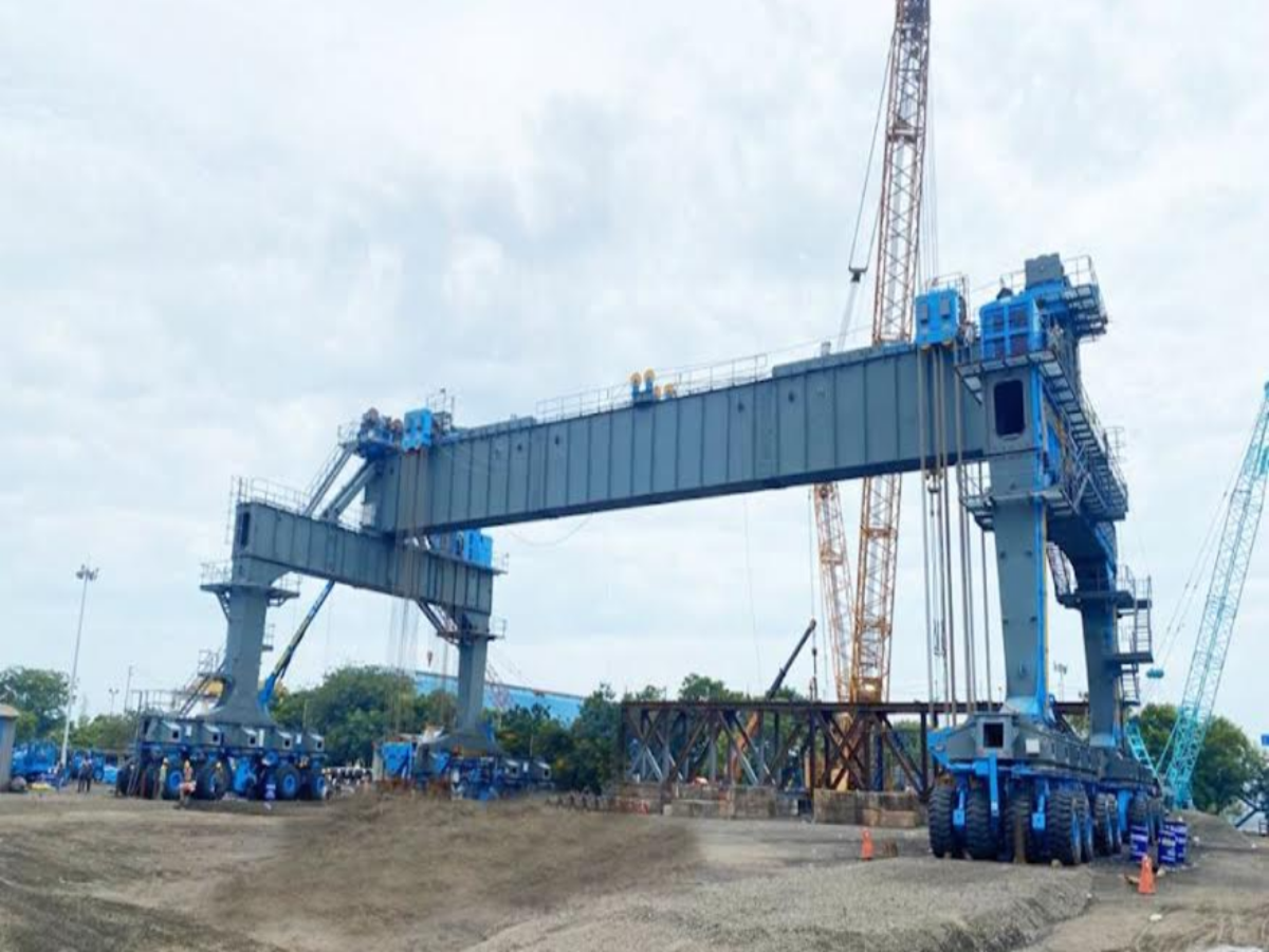 Full span launching equipment, straddle carrier and girder transporter acquired for Ahmedabad-Mumbai bullet project | Ahmedabad News - Times of India