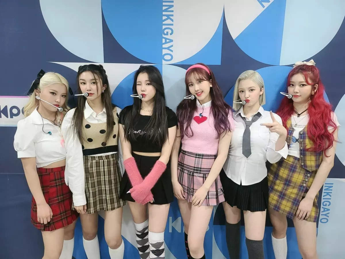 MOMOLAND to finally mark comeback in New Year | K-pop Movie News - Times of  India