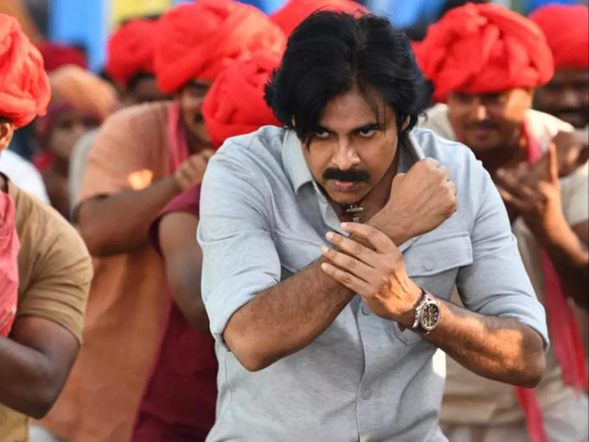 Bheemla Nayak: Pawan Kalyan's pic from song shoot goes viral ...