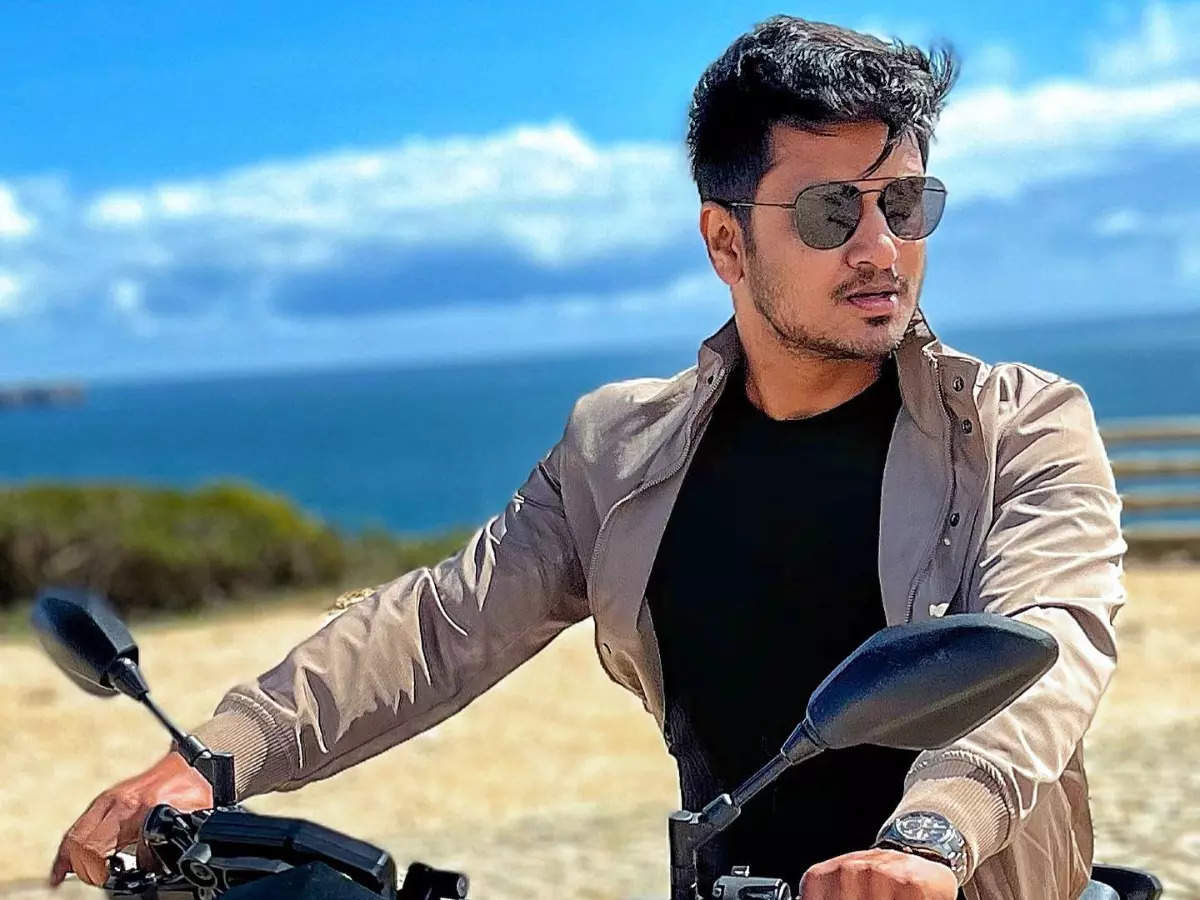 Industry politics makes me cry out of helplessness, says Nikhil Siddhartha  | Telugu Movie News - Times of India