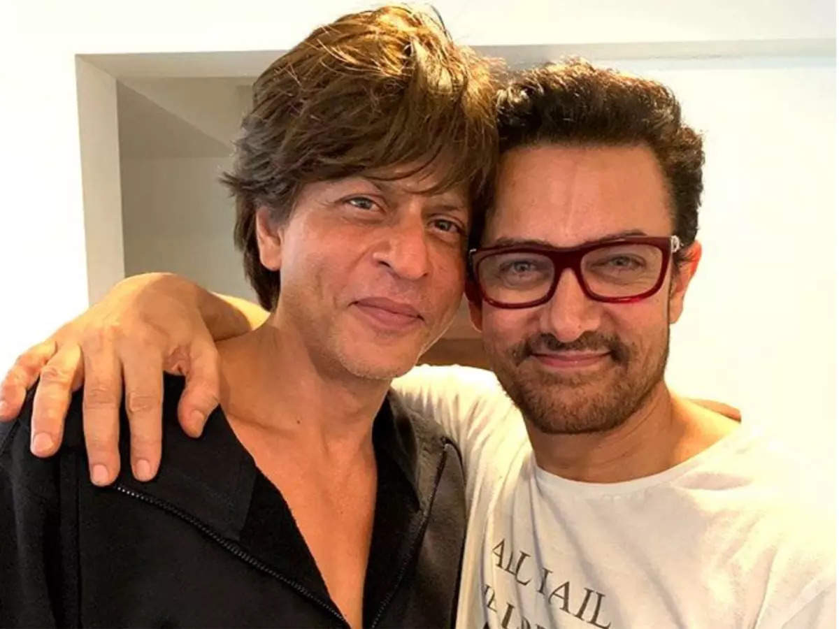 Aamir Khan and Shah Rukh Khan met at Mannat on August 5 and this ...