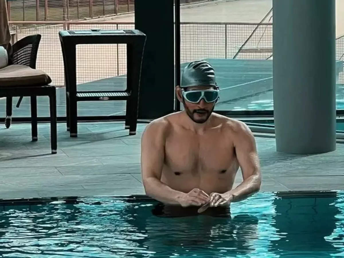 See pics: Mahesh Babu poses shirtless in pool, sets social media ...