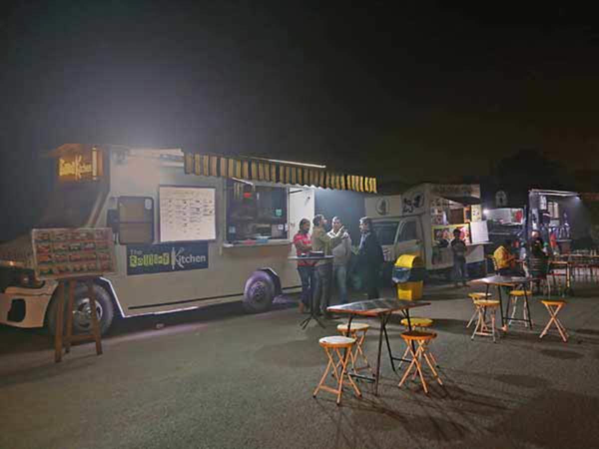 Smog Puts Brakes On The Business Of Food Trucks In Gurgaon