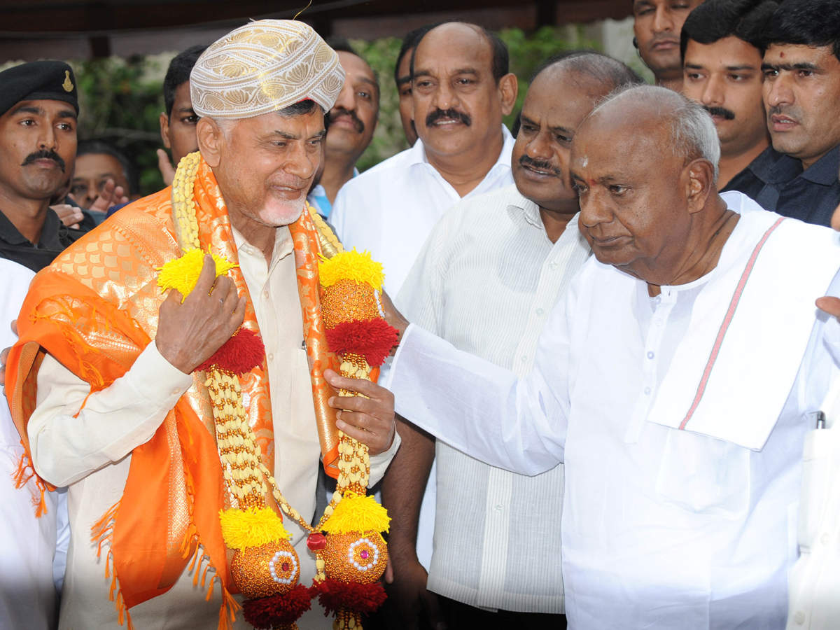 Image result for Why Chandrababu Naidu met Deve Gowda & CM Kumaraswamy?