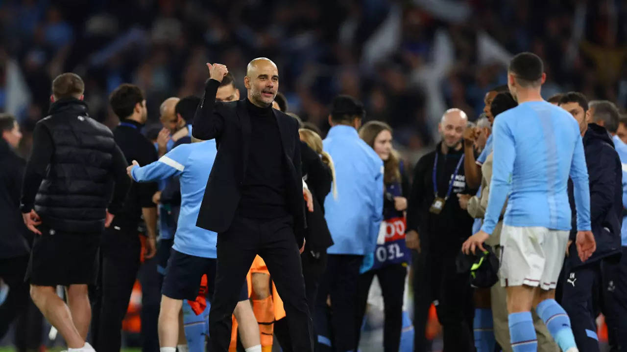 Manchester City in Champions League final after Silva leads rout