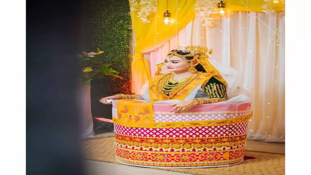 Manipuri muslim bridal looks by... - ManipuriWeddings | Facebook