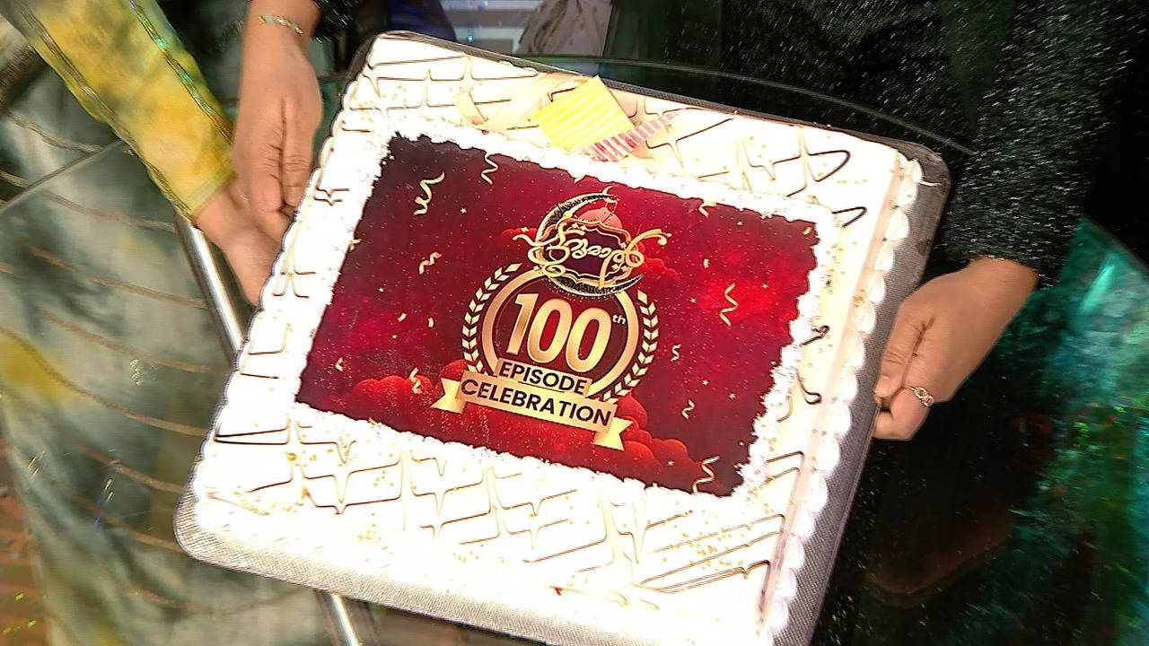 Patturumal completes 100 episodes - Times of India