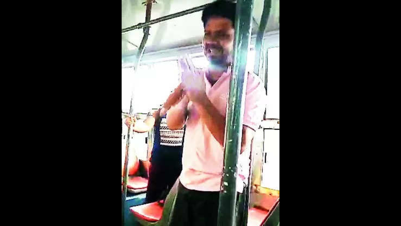 Woman catches groper in bus, tells driver to lock door | Bengaluru News -  Times of India