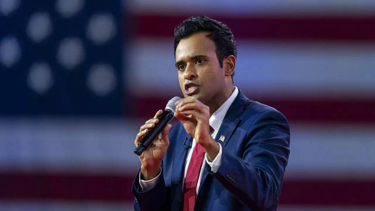 Meet Vivek Ramaswamy, the Trump challenger whose Hindu faith is front and  center in his Republican campaign - Times of India