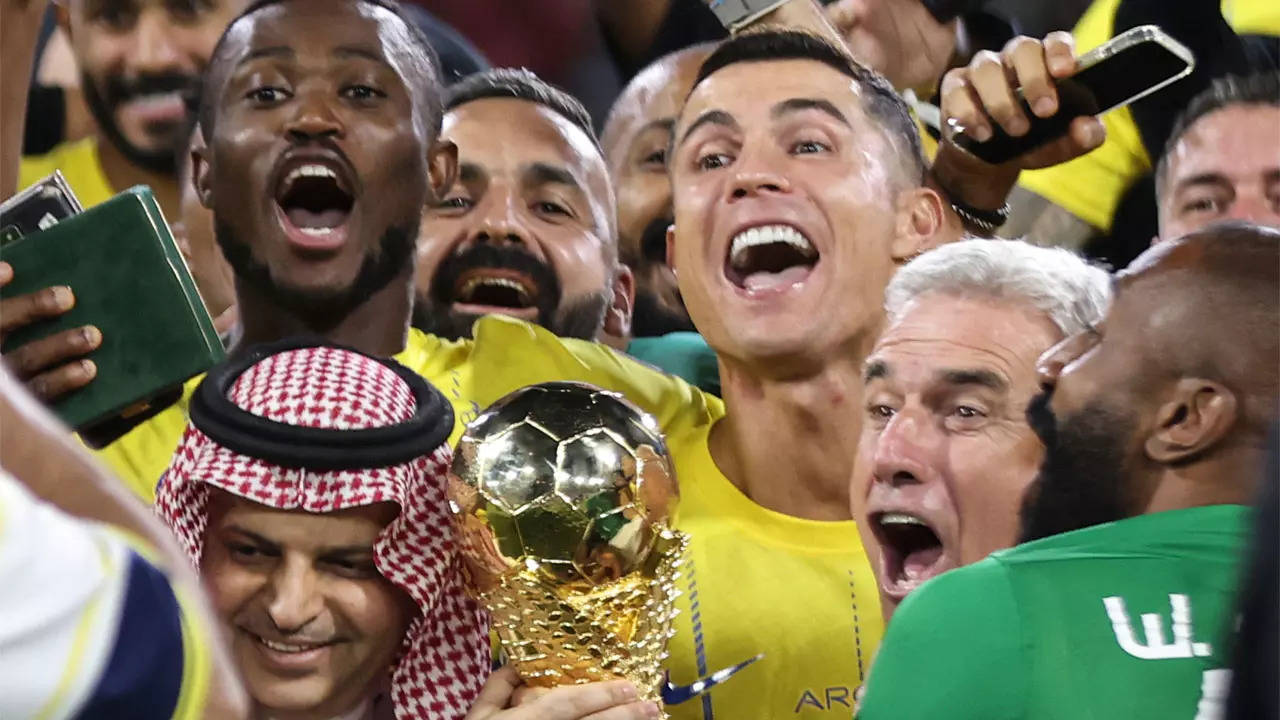 Cristiano Ronaldo scores twice to win 1st title with Saudi Arabian club Al  Nassr