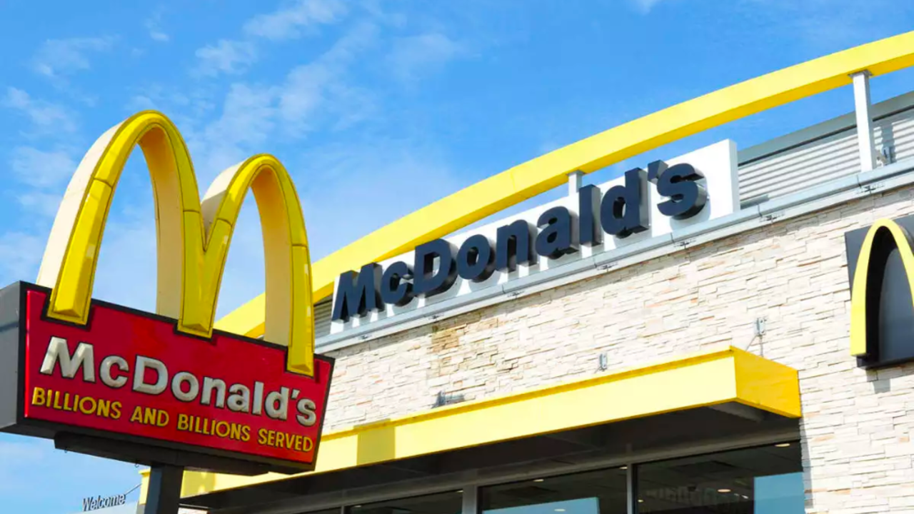 iFixit wants Congress to let it hack McDonald's ice cream machines