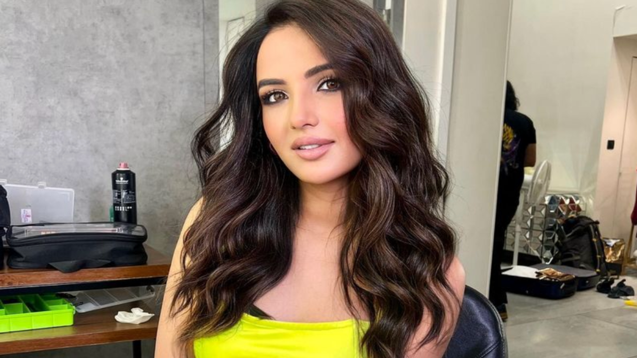 Jasmin Bhasin talks about getting rape threats from fans of a fellow  cotestant post-Bigg Boss 14, says, “I was depressed for the first time” -  Times of India