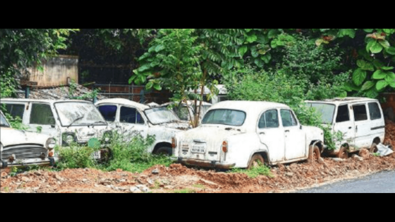 Karnataka seeks more time from Centre to scrap old govt vehicles |  Bengaluru News - 