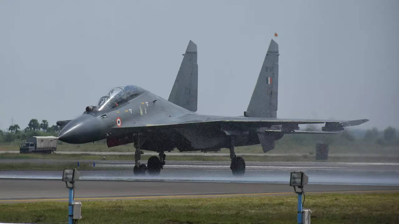 India's Own NGAD: IAF IL-76 & Su-30 MKI Fighter Jet Fleet Could