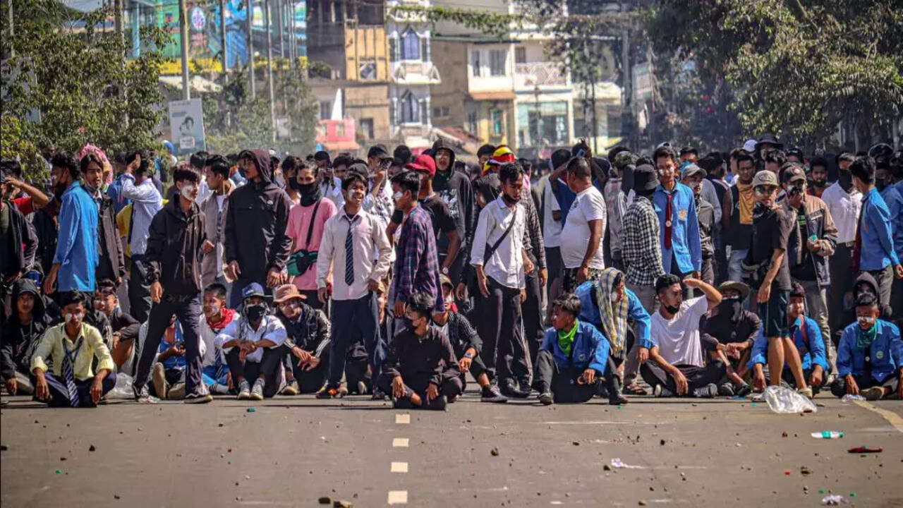 Protests in Manipur continue over killing of youths; Amit Shah dials CM  Biren Singh | India News - Times of India