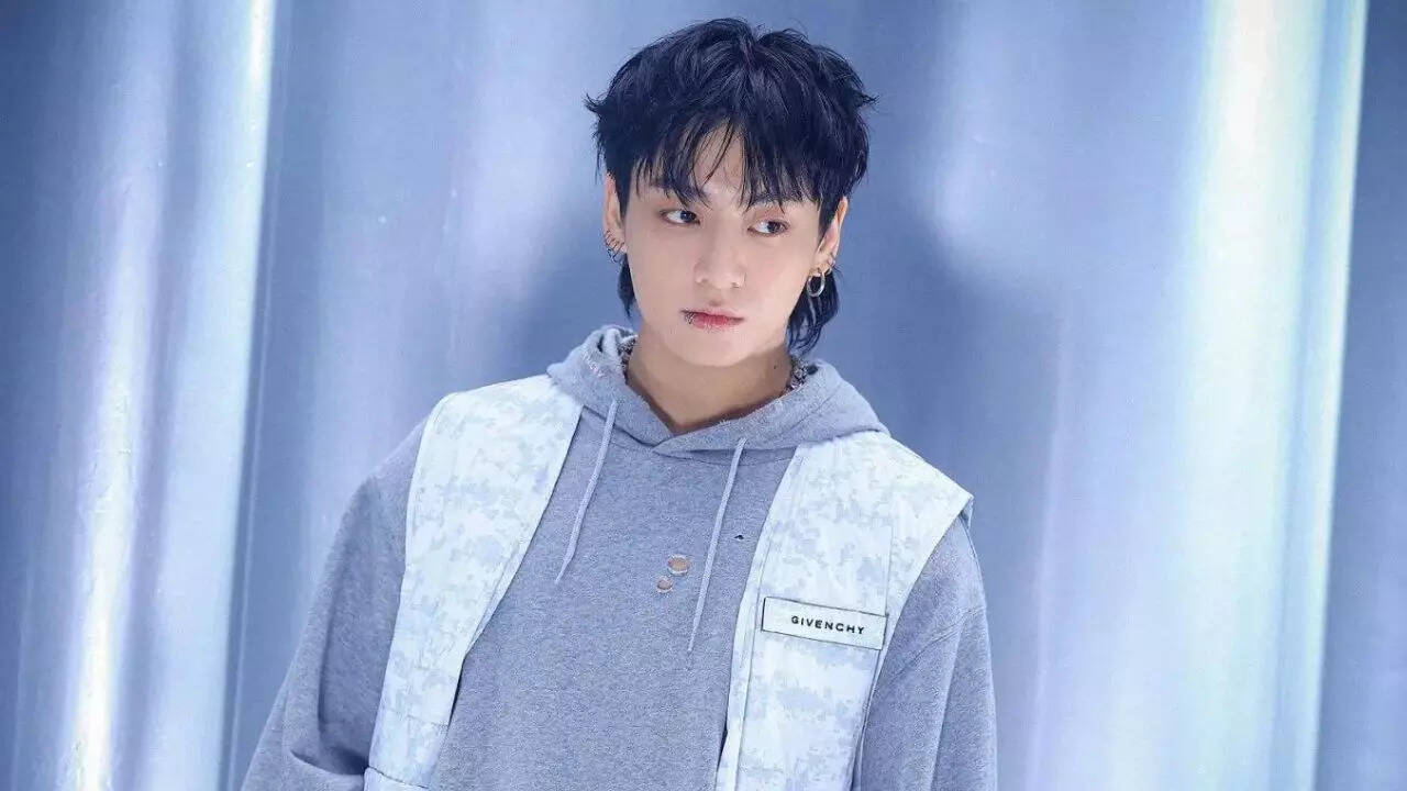 Jungkook unleashes the Golden Wave: Debut solo show 'GOLDEN