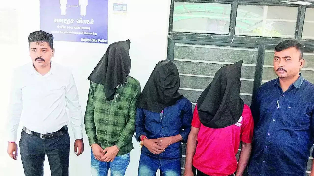 Gujarat Sex Rape - Gujarat Rape Case: 8-year-old Girl Gang-raped, Killed By Her Father's  Friends | Rajkot News - Times of India