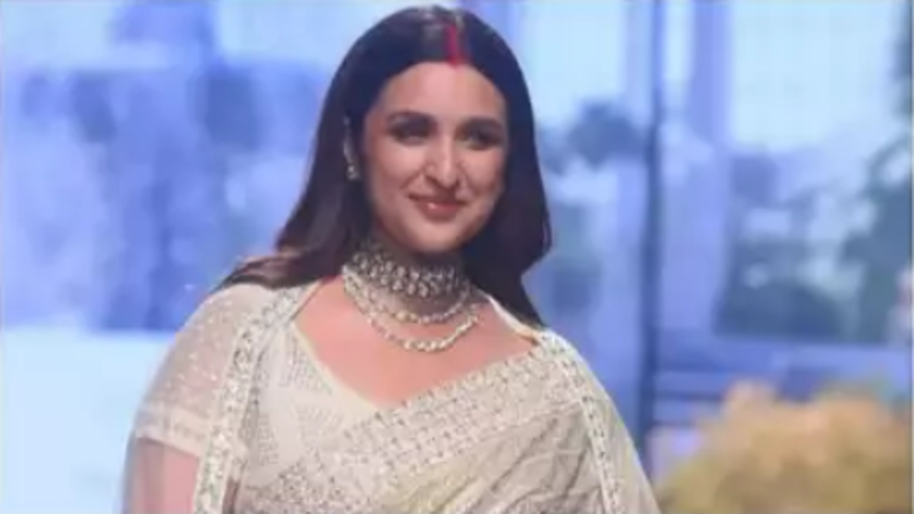 Parineeti Chopra has THIS to say on her sindoor, choora look, reveals her  festive plans ahead