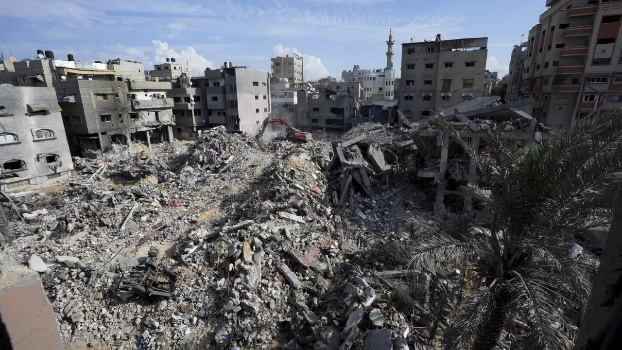 We will rebuild': Gaza families return to homes in ruins, Israel War on  Gaza