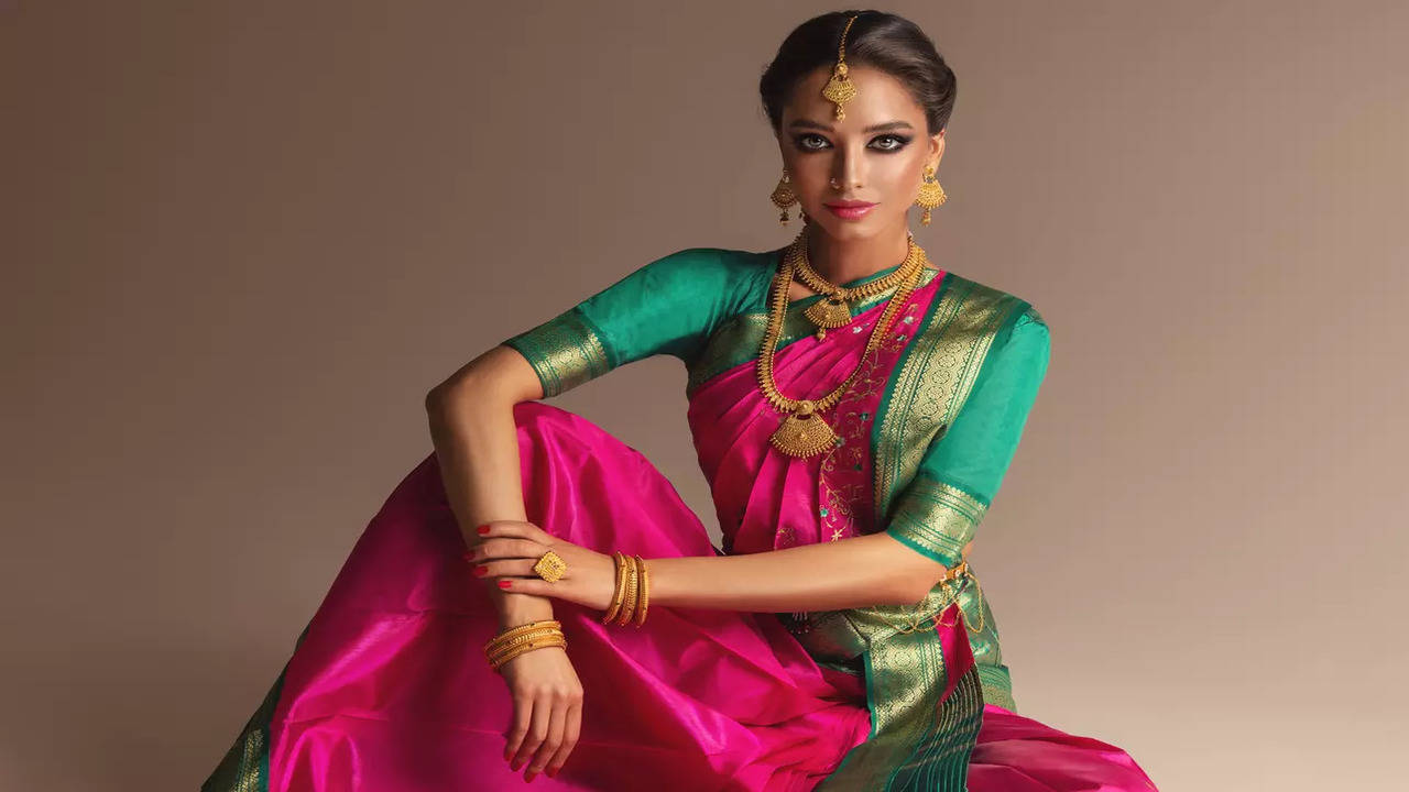 From Subtle to Glam: Find the Perfect Saree Makeup Look for All Your  Functions